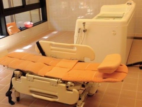「ロイヤルレジデンス大宮」の機械浴室。常に清潔な体でいられる。