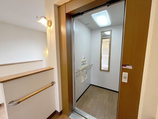 エレベーター
