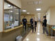 明るい廊下と居室の入口