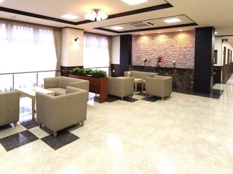 「サニーライフ札幌豊平」のホール。ご家族との面会でもホールを使用できる。