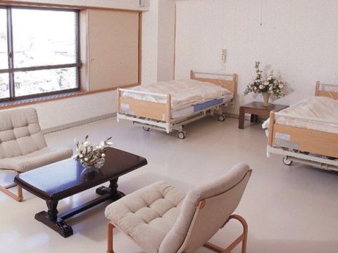「サニーライフ大宮」の２人部屋。
