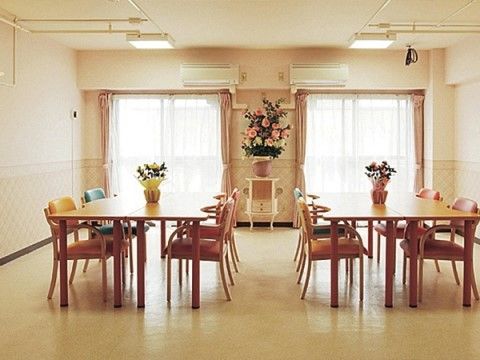 花瓶が置いてある共有スペース
