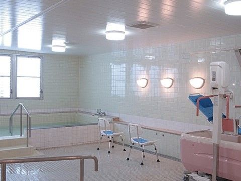 光源の多い浴室