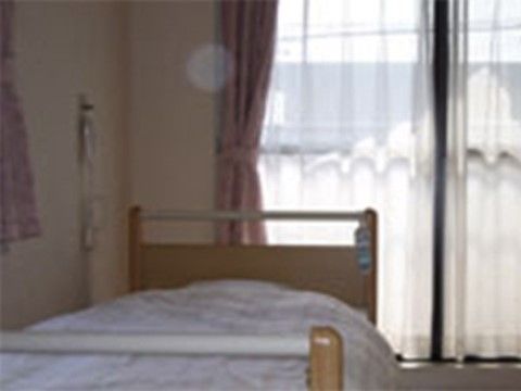 介護ベッドのある居室