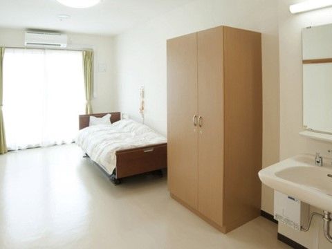 収納棚が設置されている居室