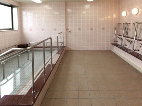 「サニーライフ松戸」の浴室。浴室は常に使用するので、掃除は常に行い、清潔に保っている。