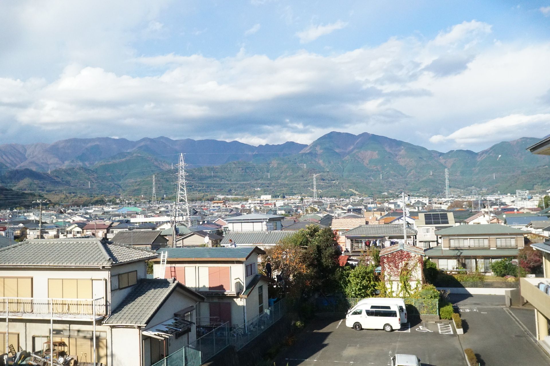 見渡すと自然が広がっている周辺環境