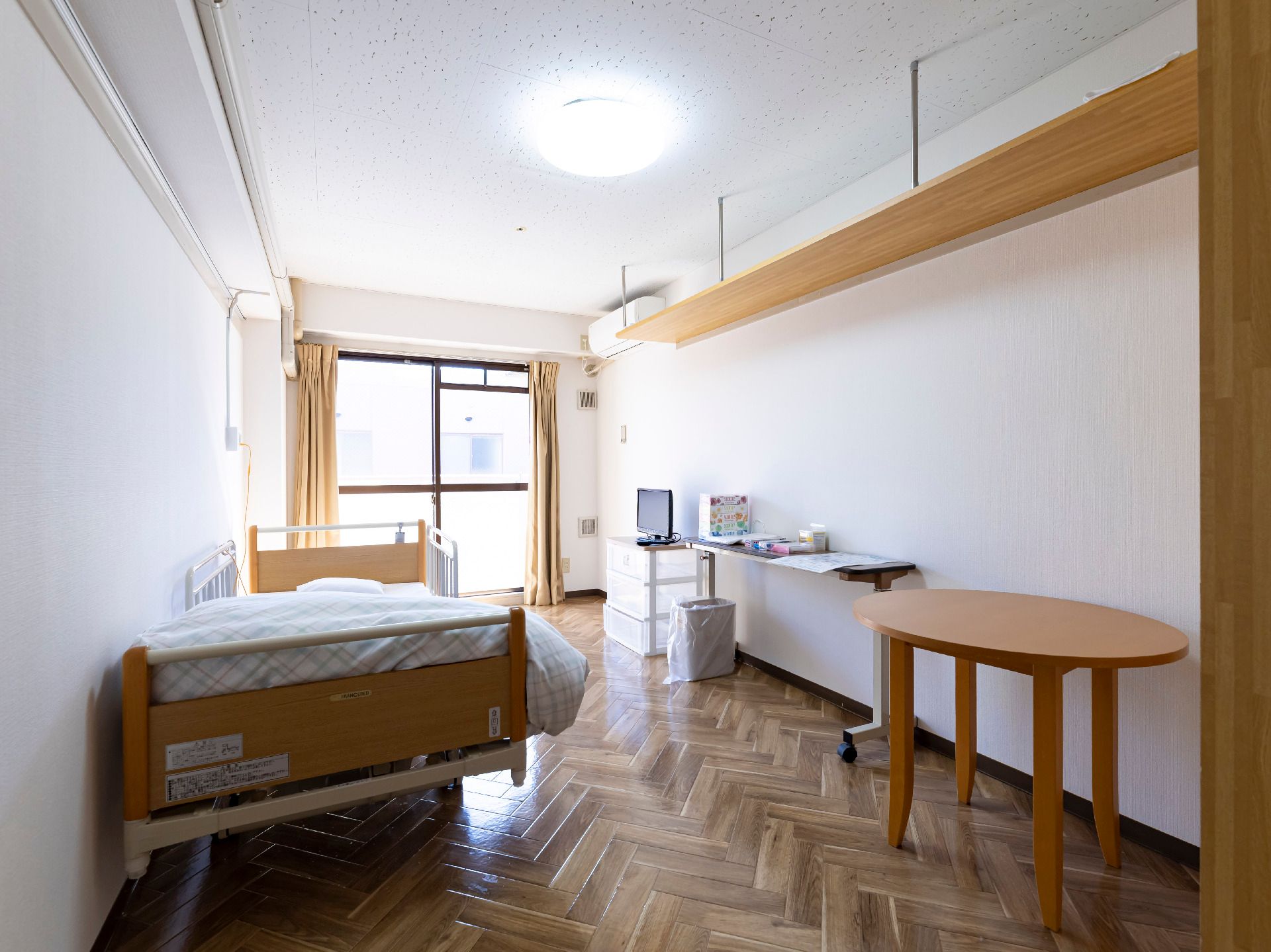 家具などが置かれている居室
