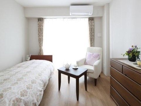 グランダ王子の居室。居室を全て完全個室制としておりますので、毎日をご自宅のようにお過ごしいただけます。