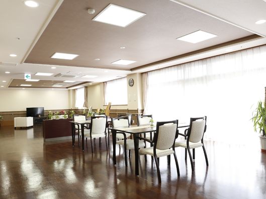 共同リビングで演奏会