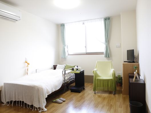 ゆとりのある施設利用者の部屋