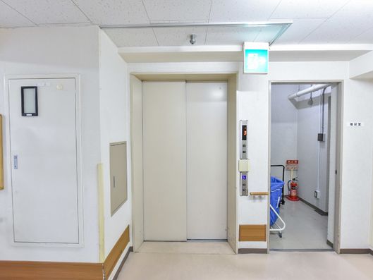 エレベーターホール