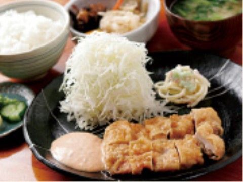 みっつの輪の食事。健康な毎日をお送りいただけるよう、栄養管理をしっかりと行っています。