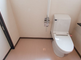 清潔感ある個室のトイレ設備