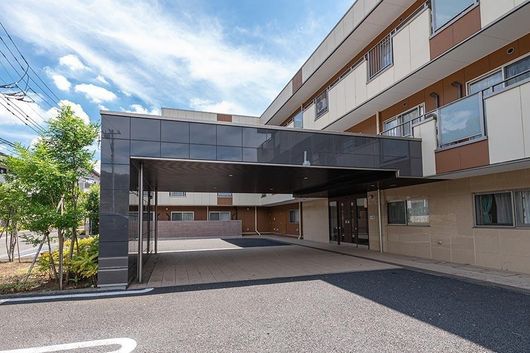 外観エントランス