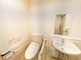 バリアフリー設計のトイレ空間