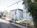 敷地内には、広い庭が建物裏に設けられている。季節の野菜を育てているスペースや花が植えられた花壇がある。