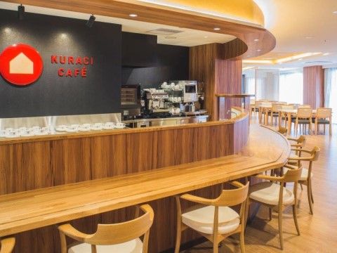 「クラーチ・メディーナ稲田堤」クラーチカフェ。オシャレなカフェです。