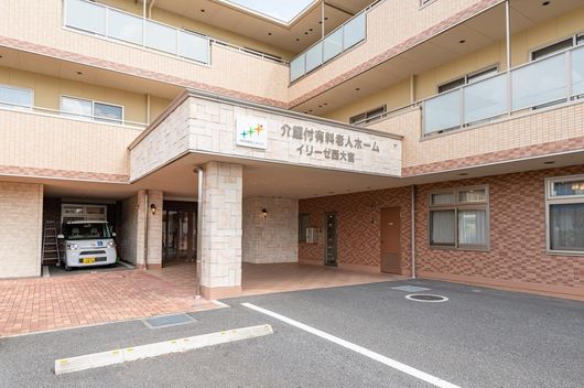 外観エントランス