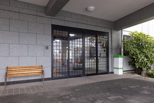 外観エントランス