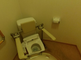 明るく清潔なトイレの設備