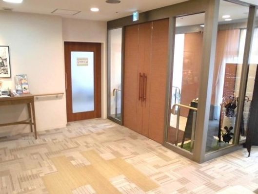 1F エントランスラウンジ