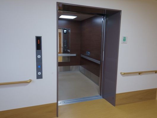 エレベーター