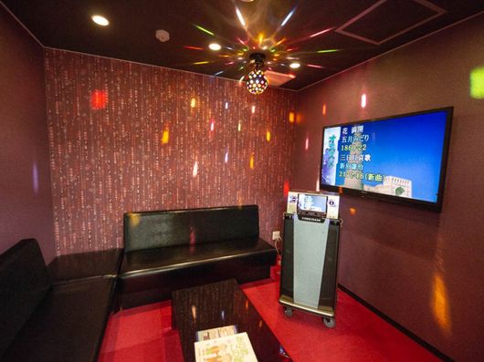 カラオケルーム