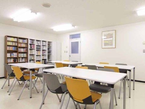 「敬老園 札幌」のサークルルーム。入居者の自由な空間として使用されている。