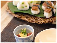 おにぎりと、握り寿司のセット