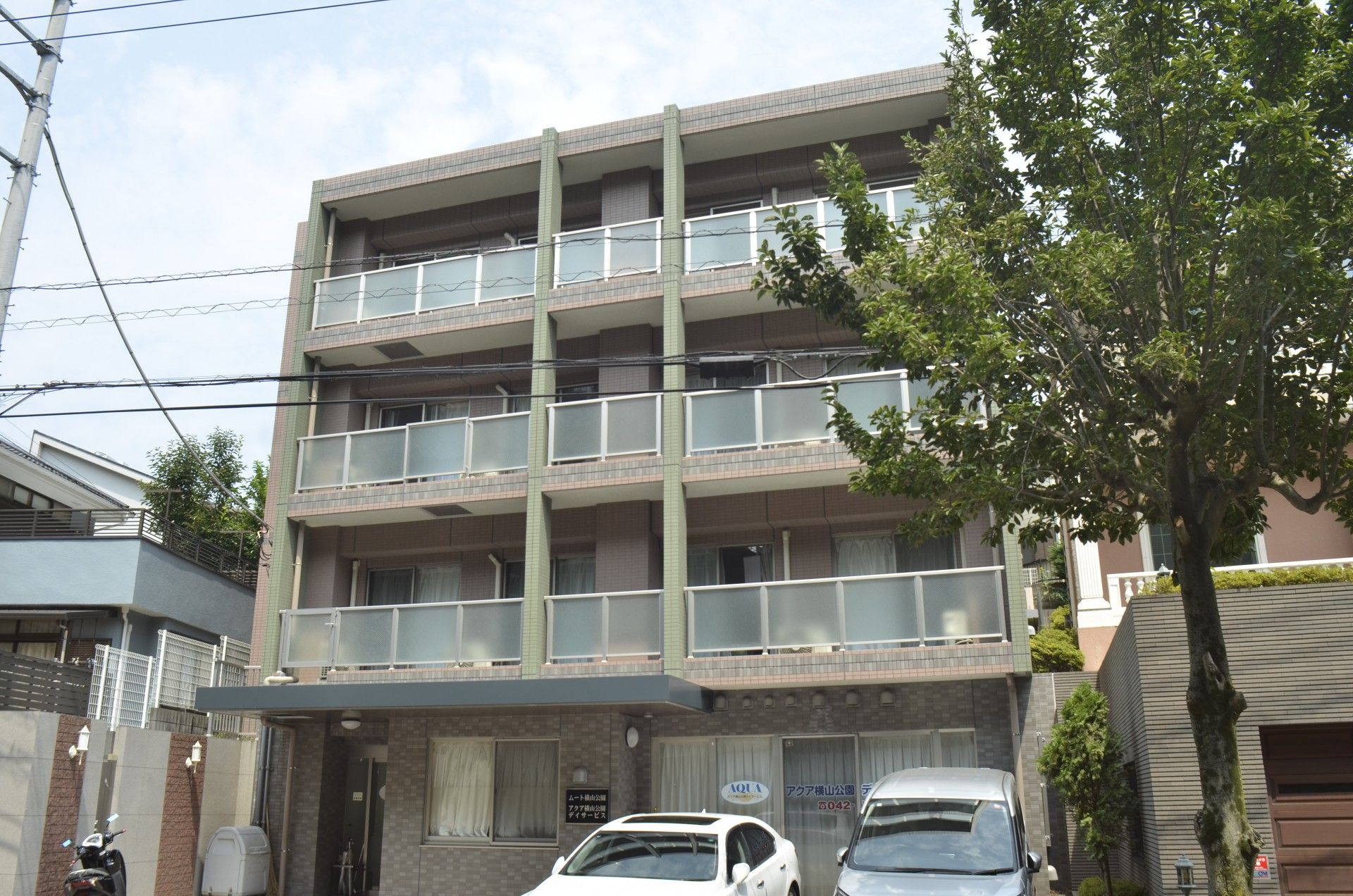多世代向けの居住施設外観