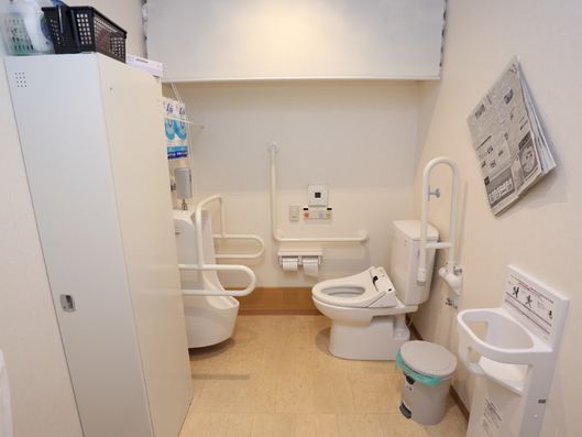 安心のゆったりトイレ
