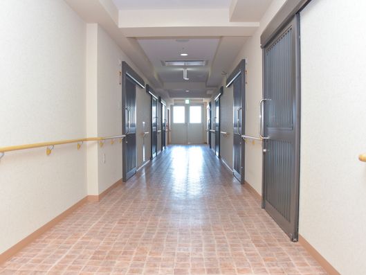 部屋の前の廊下