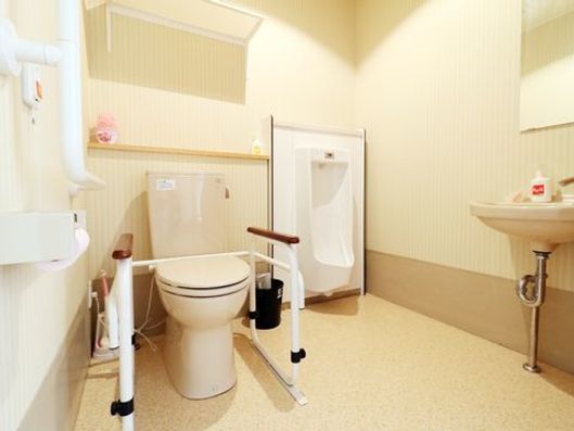 二種類のトイレが設置されている