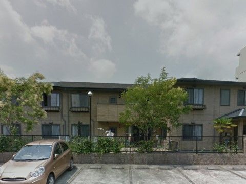 見晴らしの良い、広い面積を有した２階建ての大きな住宅