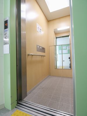 エレベーター