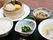 彩りが鮮やかで、しかも栄養のバランスをしっかり考えてある食事である。食材を柔らかくする調理法で、咀嚼もしやすい。