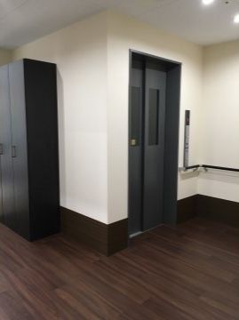 モダンなデザインの居室入口