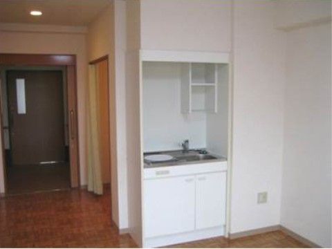 居室は広々としており、トイレやキッチンも車椅子でお過ごしいただけるバリアフリー構造になっているので、快適にお過ごしいただける。