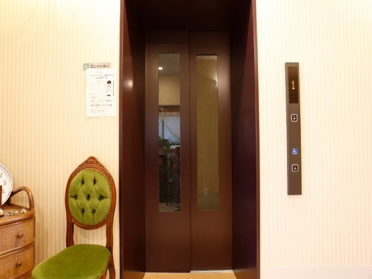 車いすの方でも使えるエレベーター