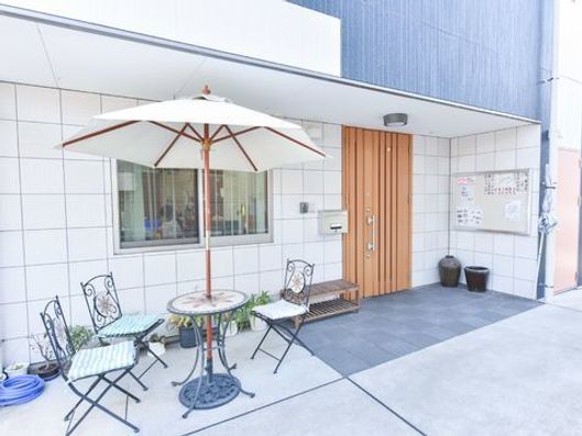 入り口付近の団欒スペース