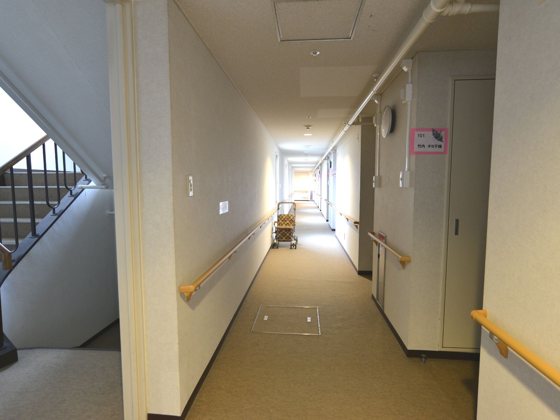 入居者の個人部屋は奥まった感じになっており、人とすれ違う可能性も少なく個人のプライバシーが守られている