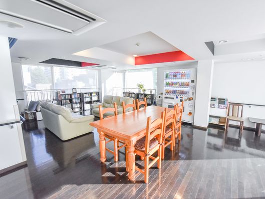 読者が楽しめるソファ