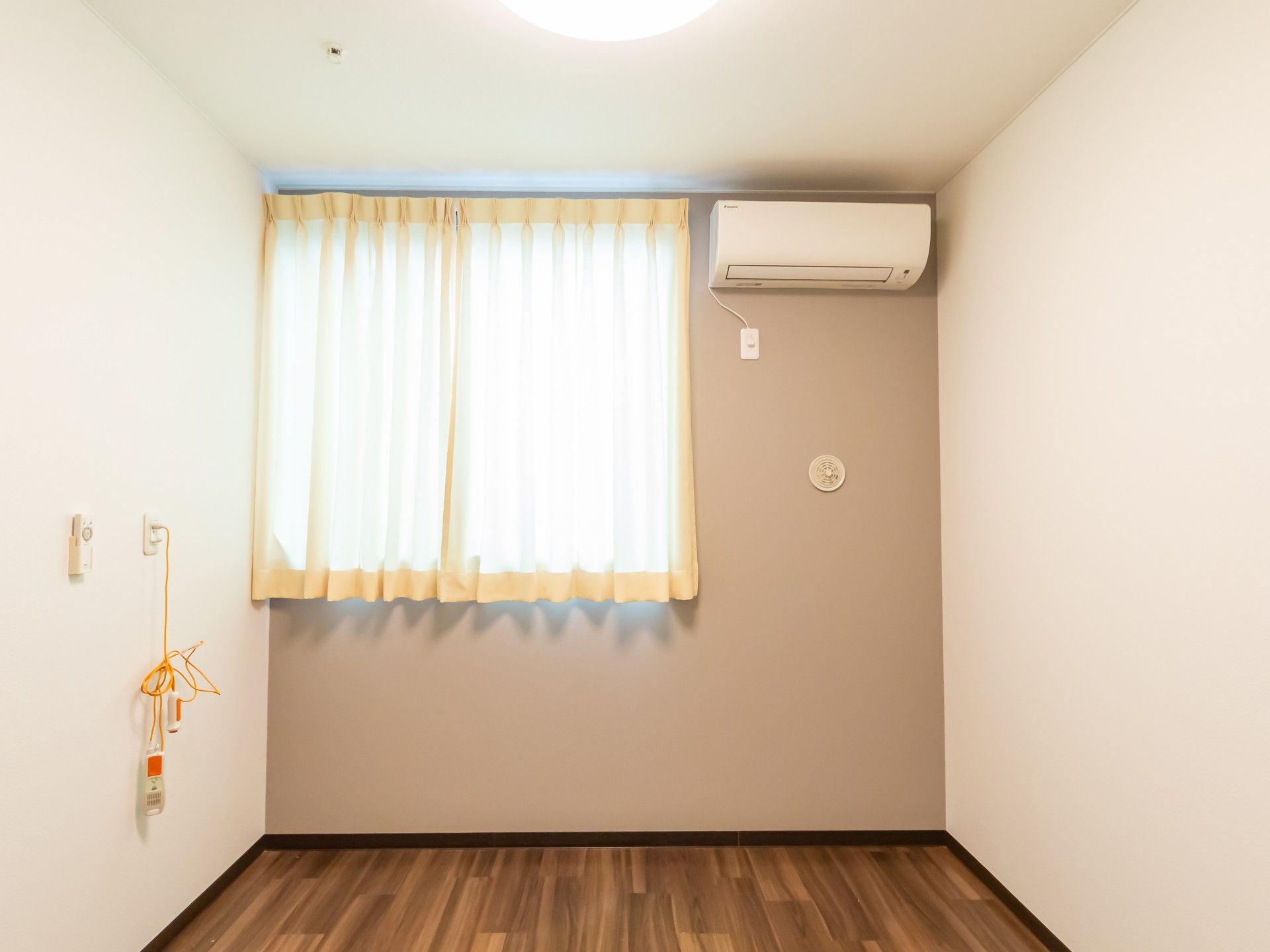 シンプルな居室