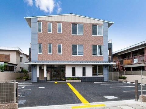 敷地入口から玄関までつながっている黄色の点字ブロック