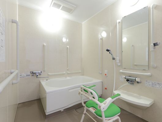 住居スペースフロアの浴室