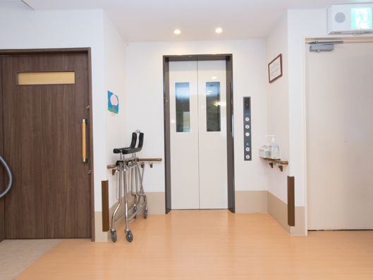 共有エレベーター