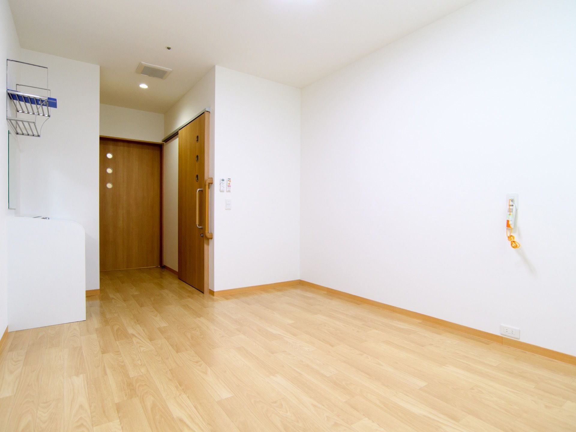 ご入居されたご夫婦が談笑している。