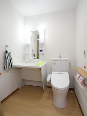 広い洗面所・トイレ