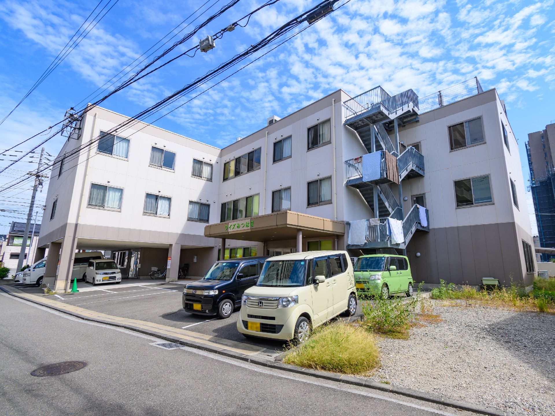 駐車スペースのある施設